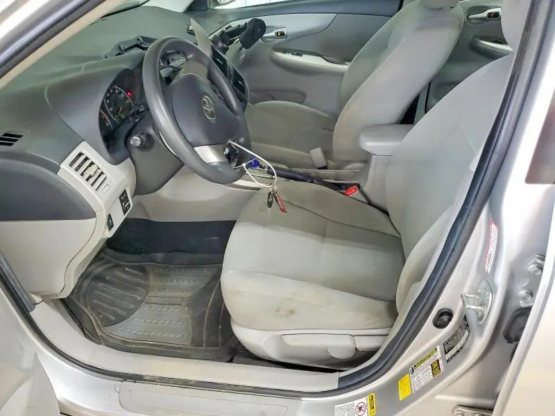 2011 TOYOTA COROLLA LE  