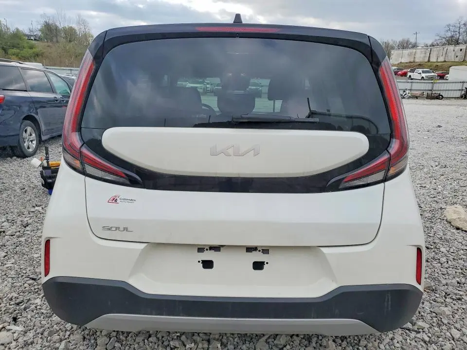 2025 KIA SOUL LX  