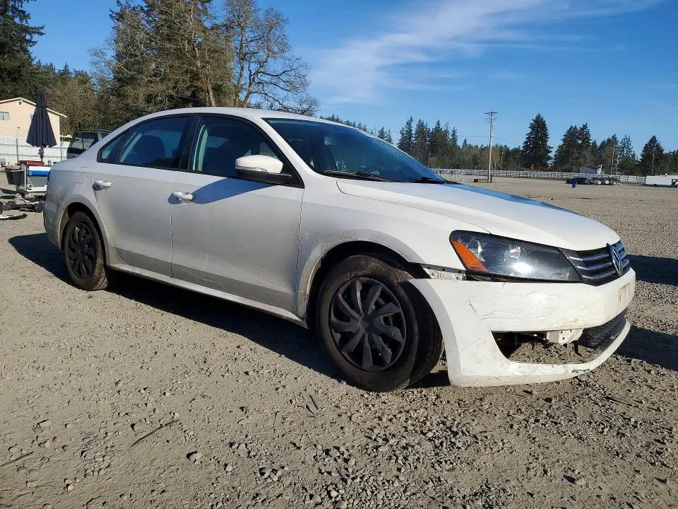 2014 VOLKSWAGEN PASSAT S  