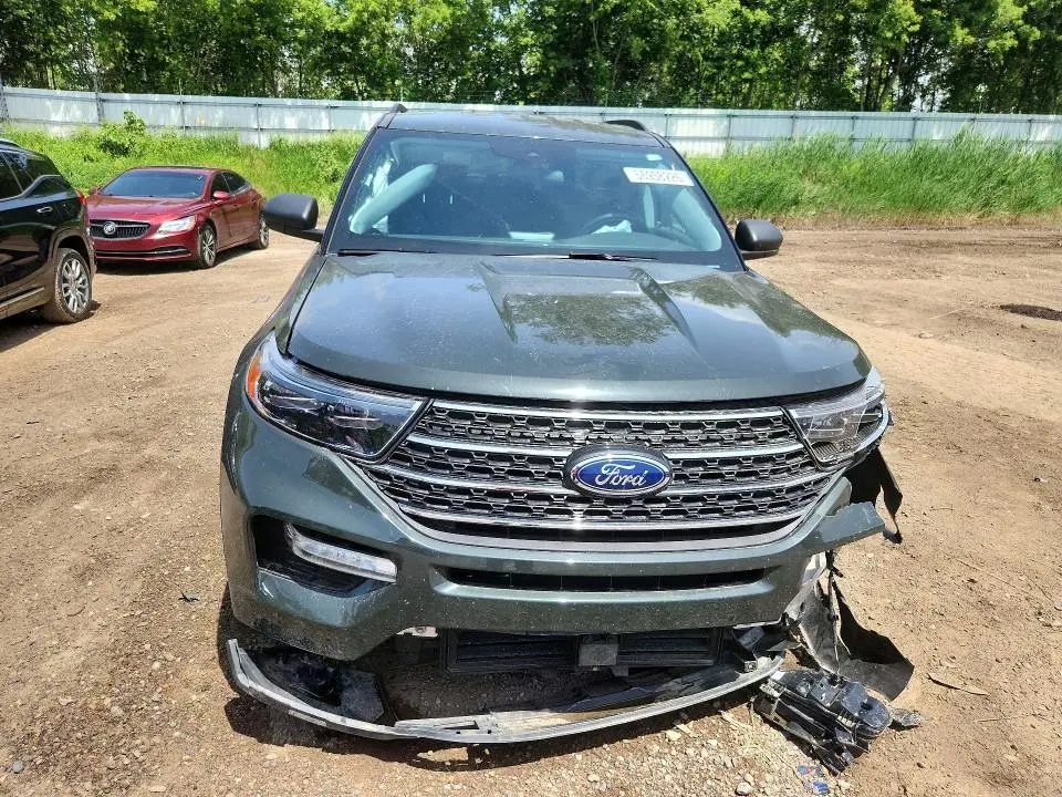 2022 FORD EXPLORER XLT  