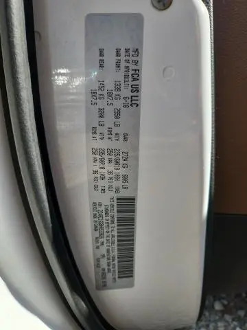 2017 CHRYSLER PACIFICA LIMITED  