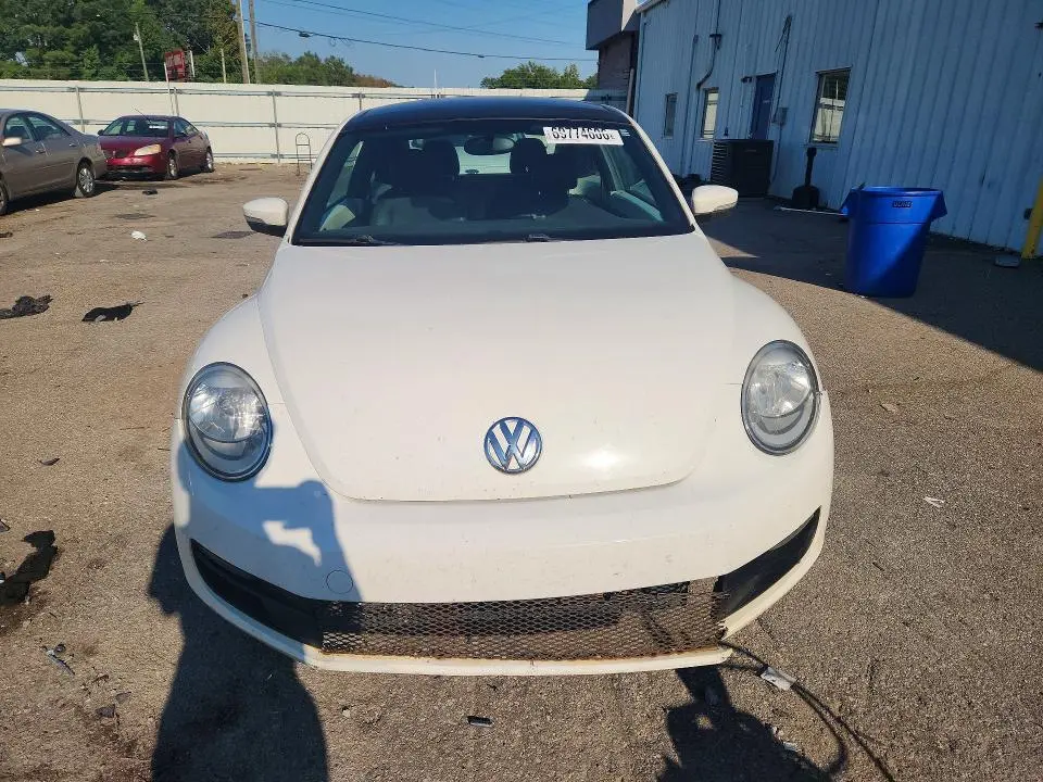 2012 VOLKSWAGEN BEETLE   