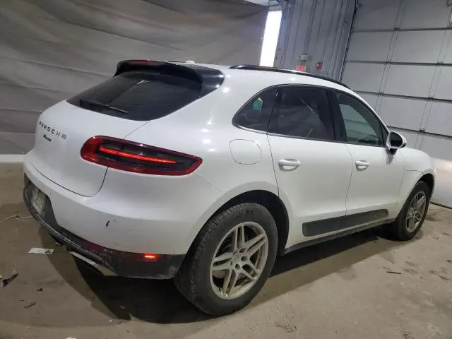 2017 PORSCHE MACAN   