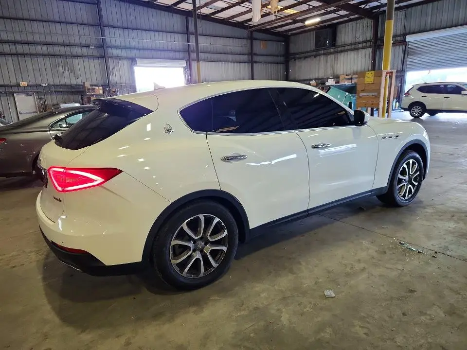 2018 MASERATI LEVANTE   