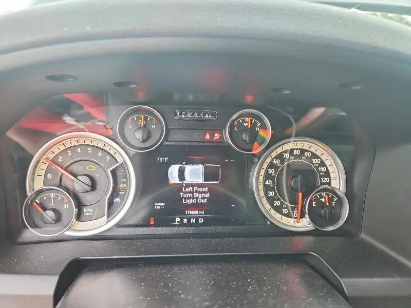 2015 RAM 1500 SLT  