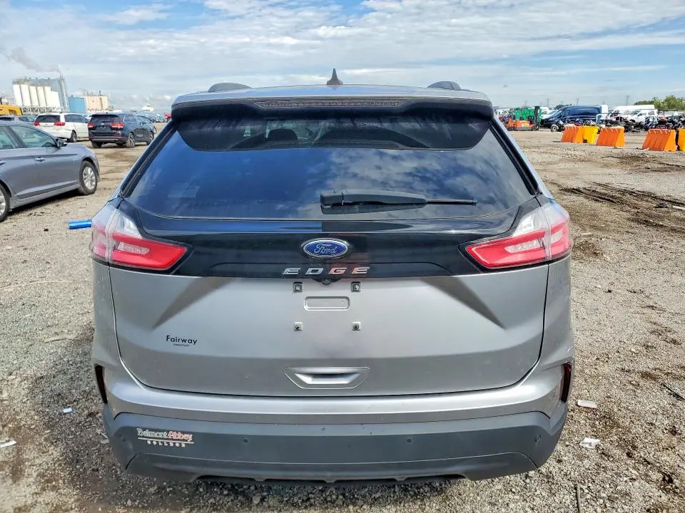 2021 FORD EDGE SE  