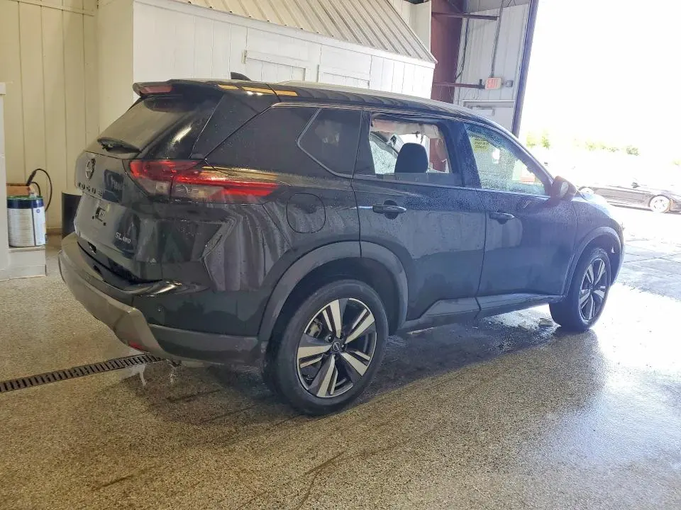 2026 NISSAN ROGUE SL  