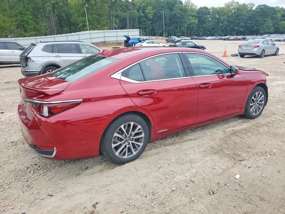 2022 LEXUS ES 300H BASE  