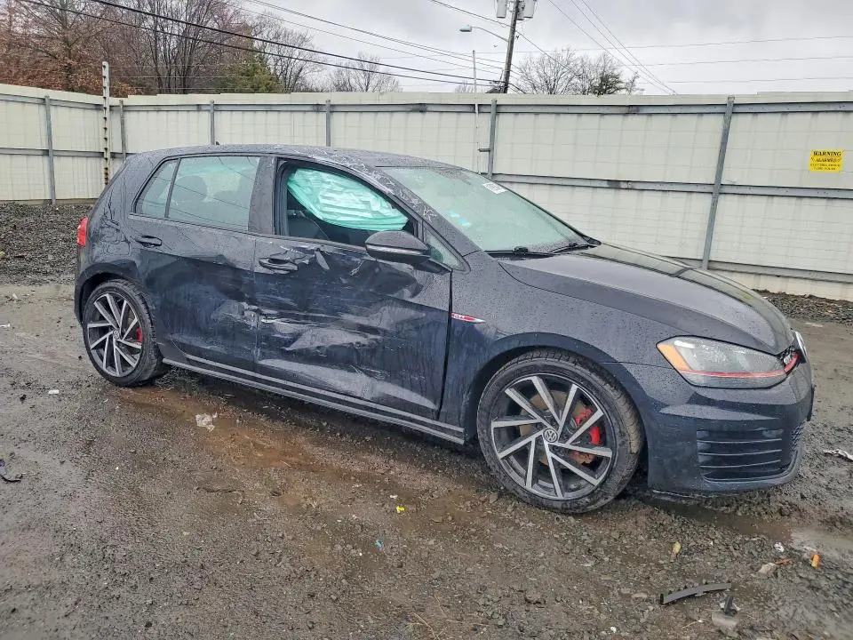 2015 VOLKSWAGEN GTI   