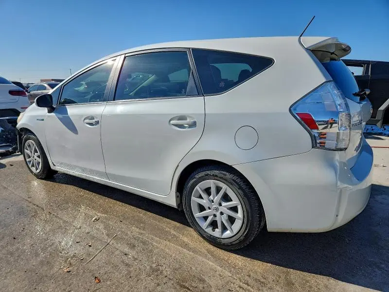 2013 TOYOTA PRIUS V   