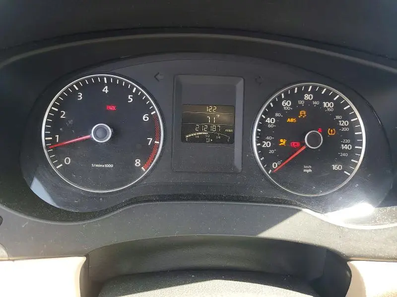 2012 VOLKSWAGEN JETTA SE  