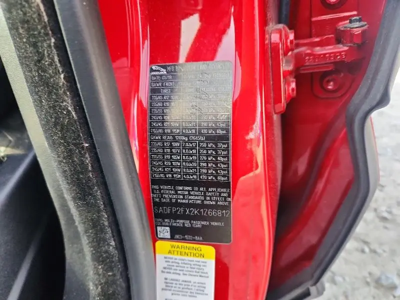 2019 JAGUAR E-PACE SE  