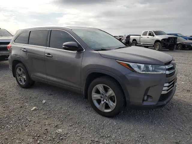 2017 TOYOTA HIGHLANDER LIMITED
