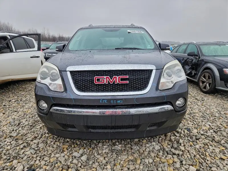 2011 GMC ACADIA SLT-2  