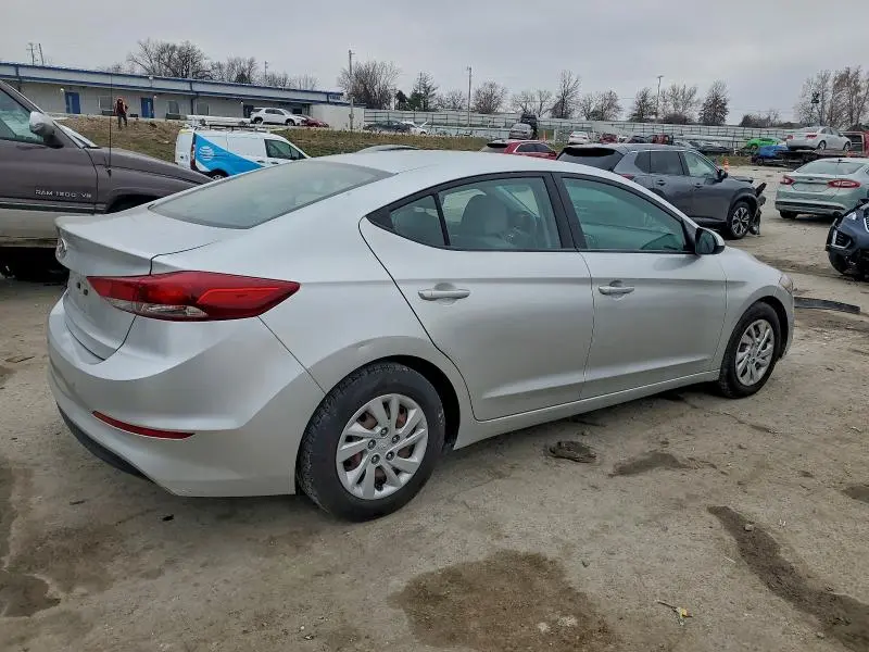 2018 HYUNDAI ELANTRA SE  