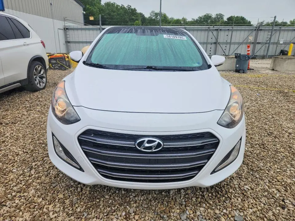 2016 HYUNDAI ELANTRA GT BASE  