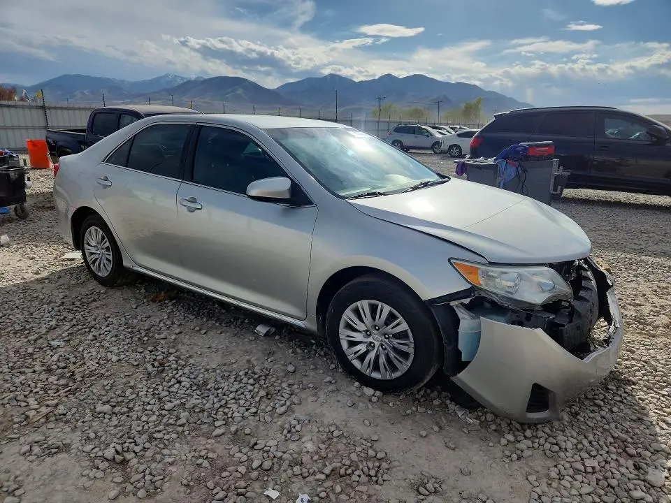 2012 TOYOTA CAMRY LE  