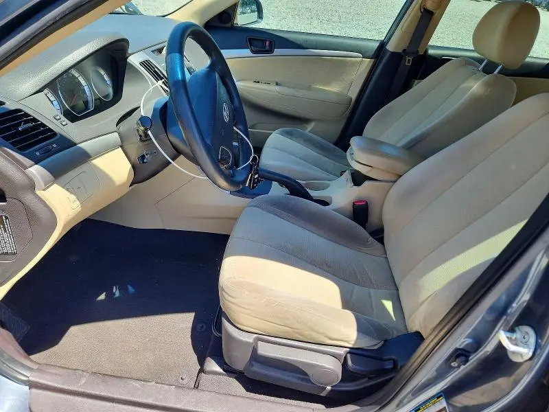 2010 HYUNDAI SONATA GLS  