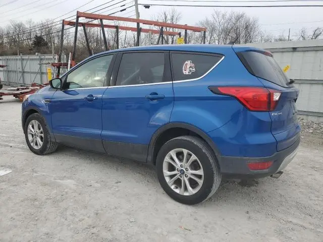 2019 FORD ESCAPE SE  