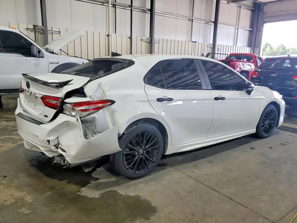 2020 TOYOTA CAMRY SE NIGHTSHADE  