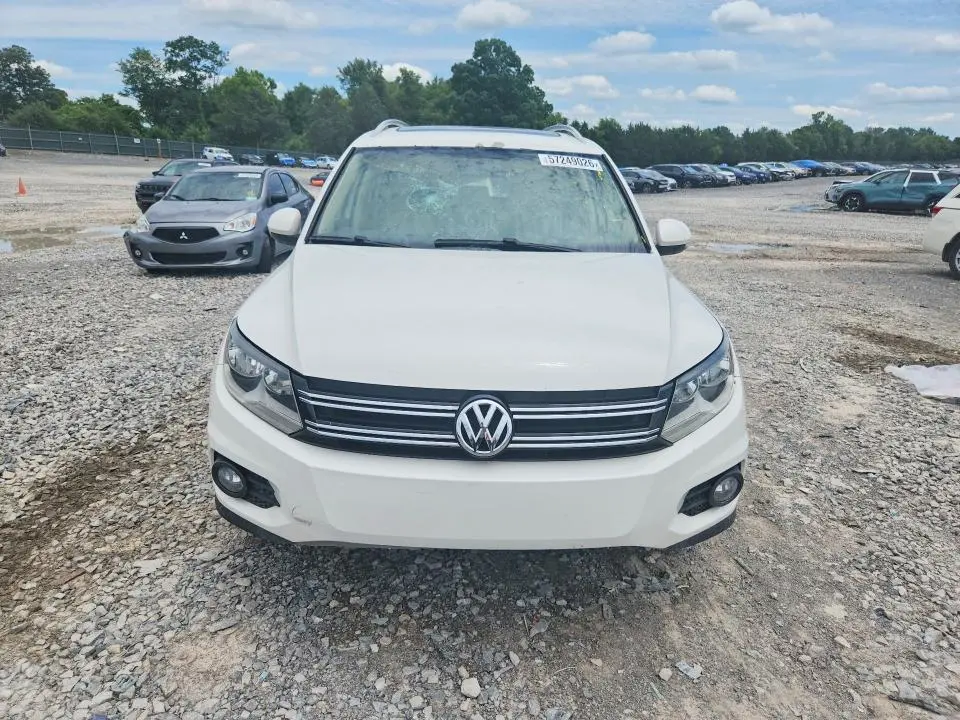 2013 VOLKSWAGEN TIGUAN S  
