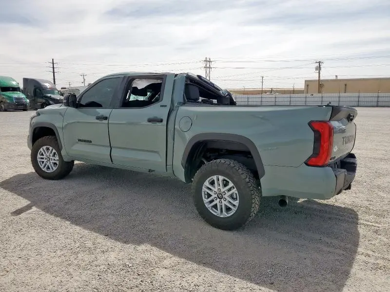 2025 TOYOTA TUNDRA CREWMAX SR  