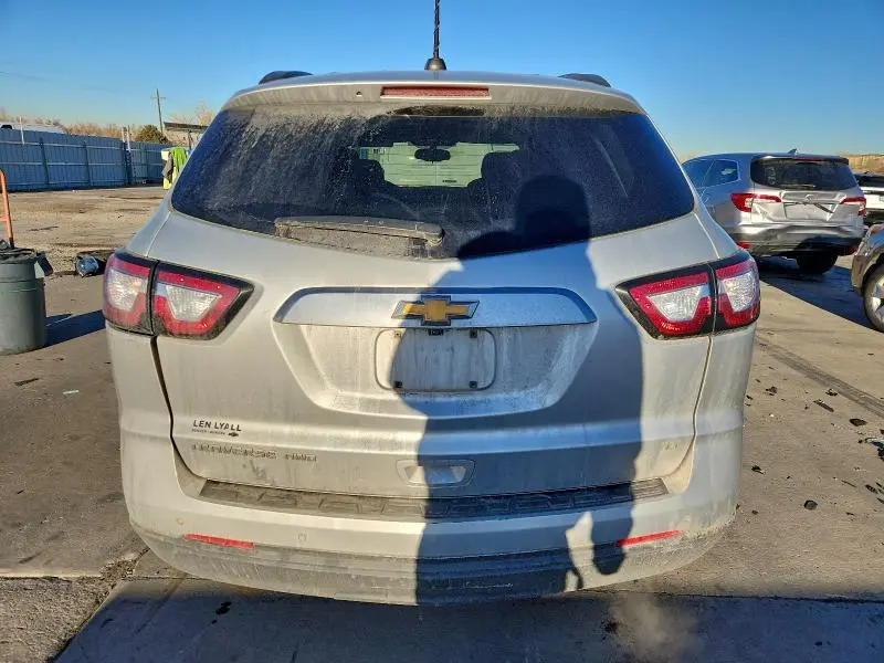 2017 CHEVROLET TRAVERSE LT  