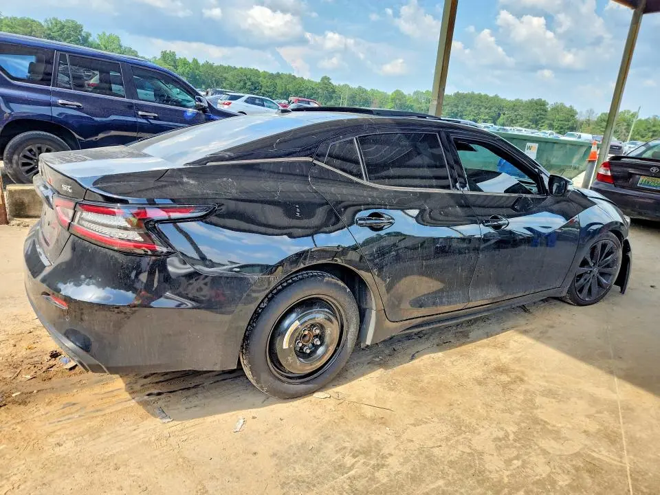 2023 NISSAN MAXIMA SR  