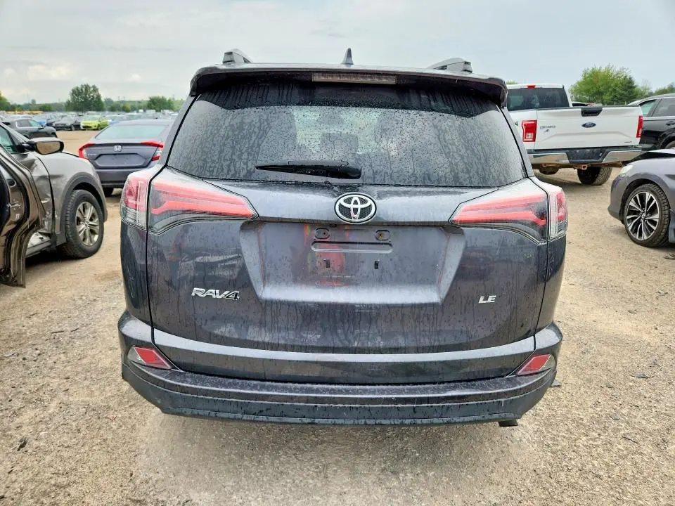 2018 TOYOTA RAV4 LE  