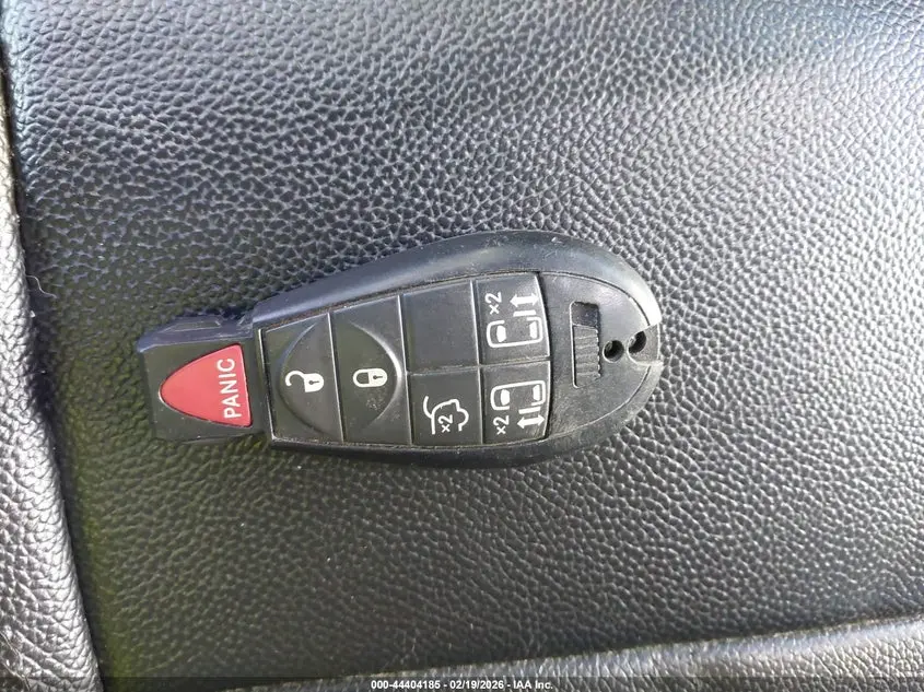 2016 CHRYSLER TOWN & COUNTRY TOURING