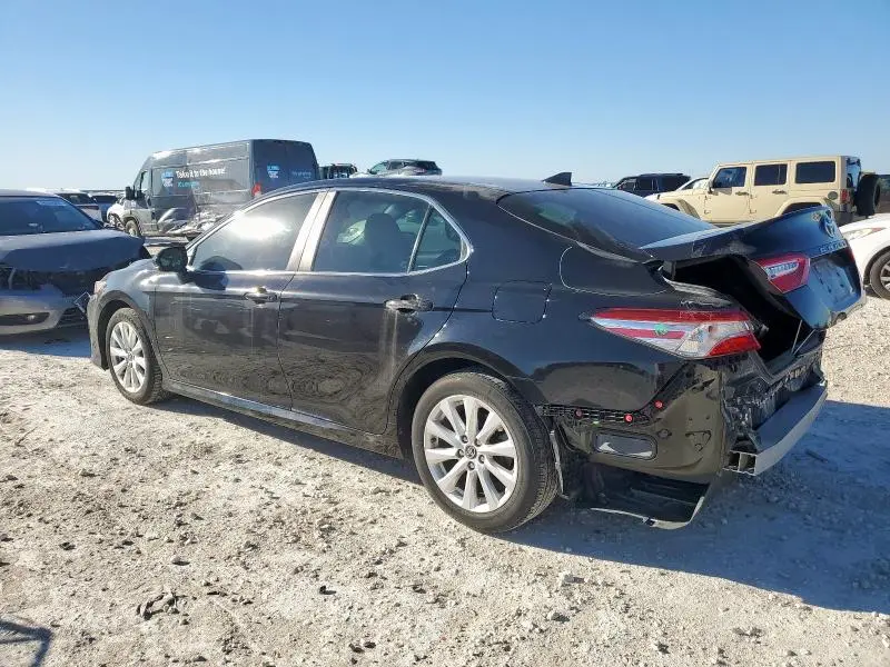 2020 TOYOTA CAMRY LE  