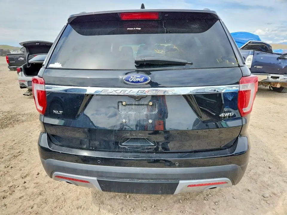 2017 FORD EXPLORER XLT  