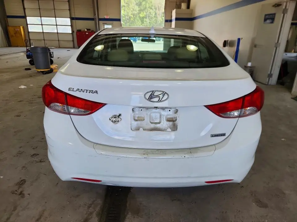 2013 HYUNDAI ELANTRA LIMITED  