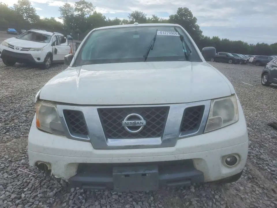 2013 NISSAN FRONTIER S  