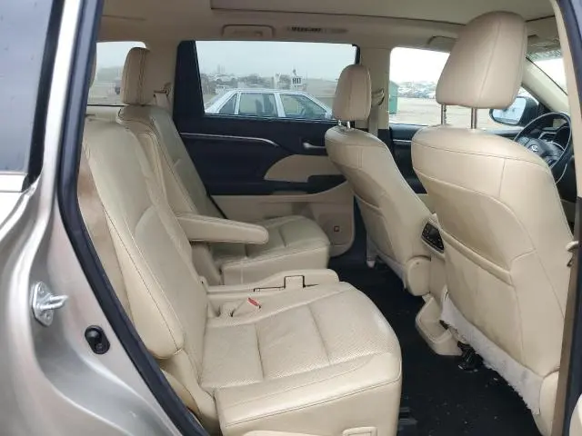 2016 TOYOTA HIGHLANDER LIMITED  