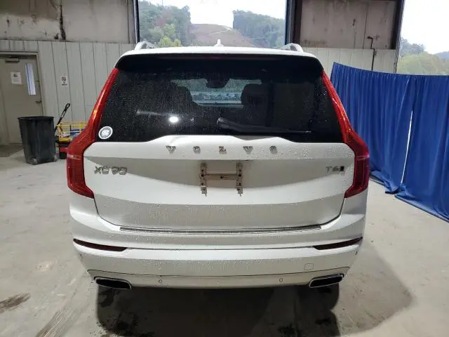 2018 VOLVO XC90 T6