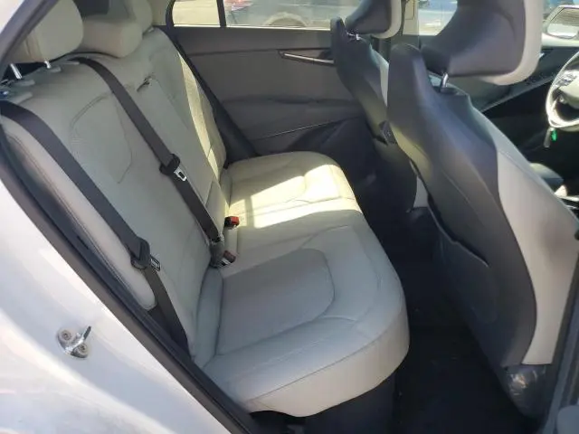 2023 KIA NIRO EX