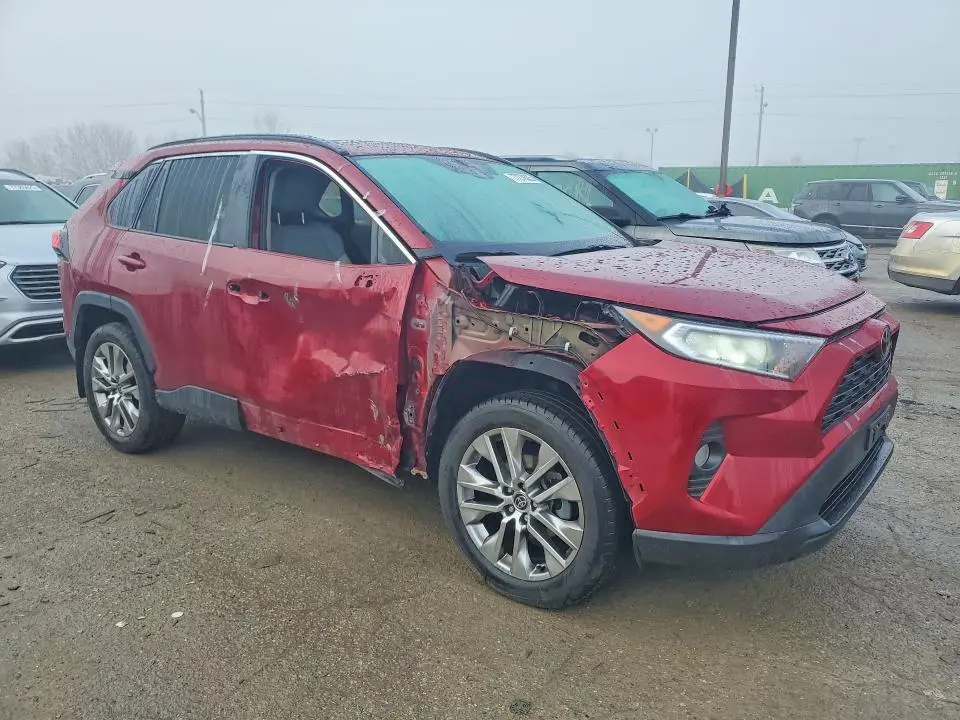2021 TOYOTA RAV4 XLE PREMIUM  