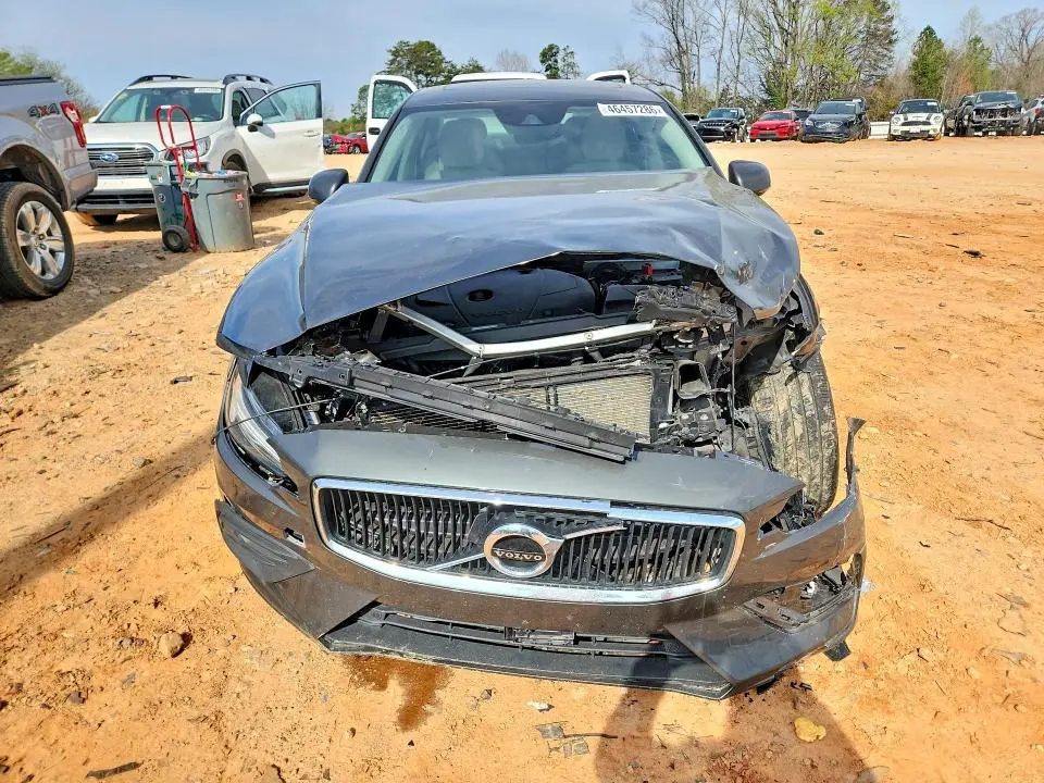 2020 VOLVO S60 T5 MOMENTUM  
