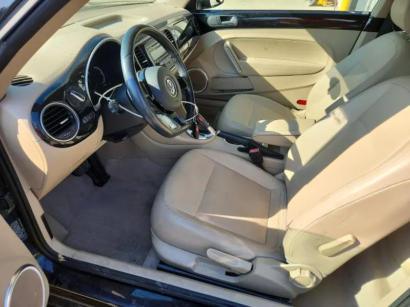 2013 VOLKSWAGEN BEETLE   