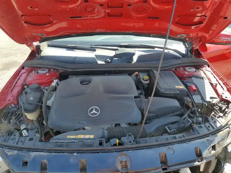 2015 MERCEDES-BENZ GLA 250  