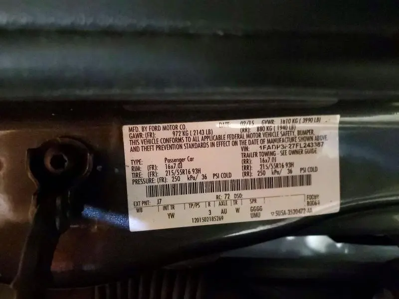 2015 FORD FOCUS SE  