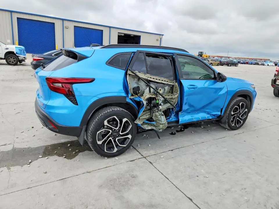 2025 CHEVROLET TRAX 2RS  