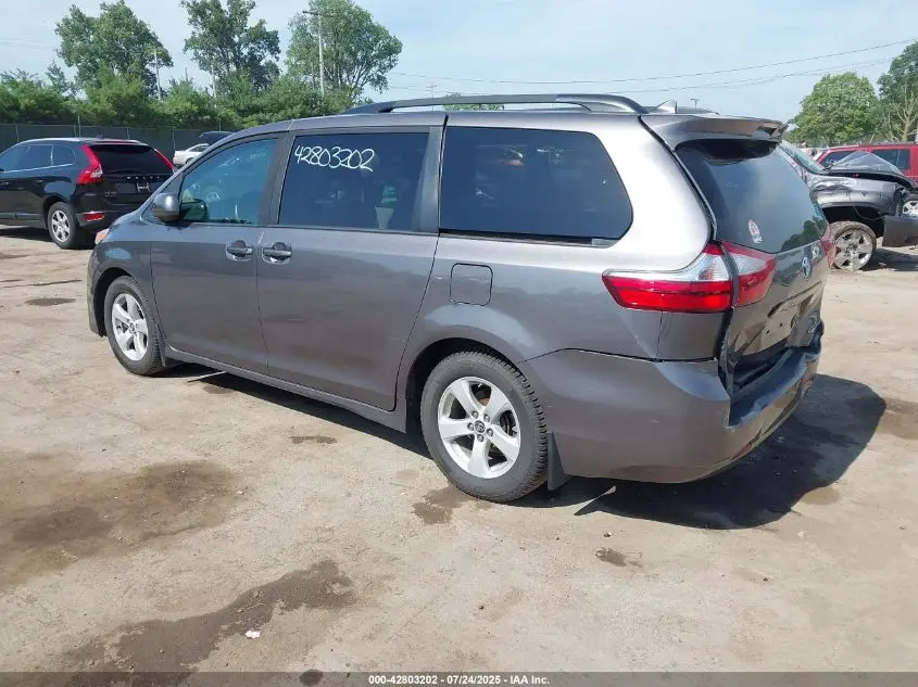2019 TOYOTA SIENNA LE 8-PASSENGER