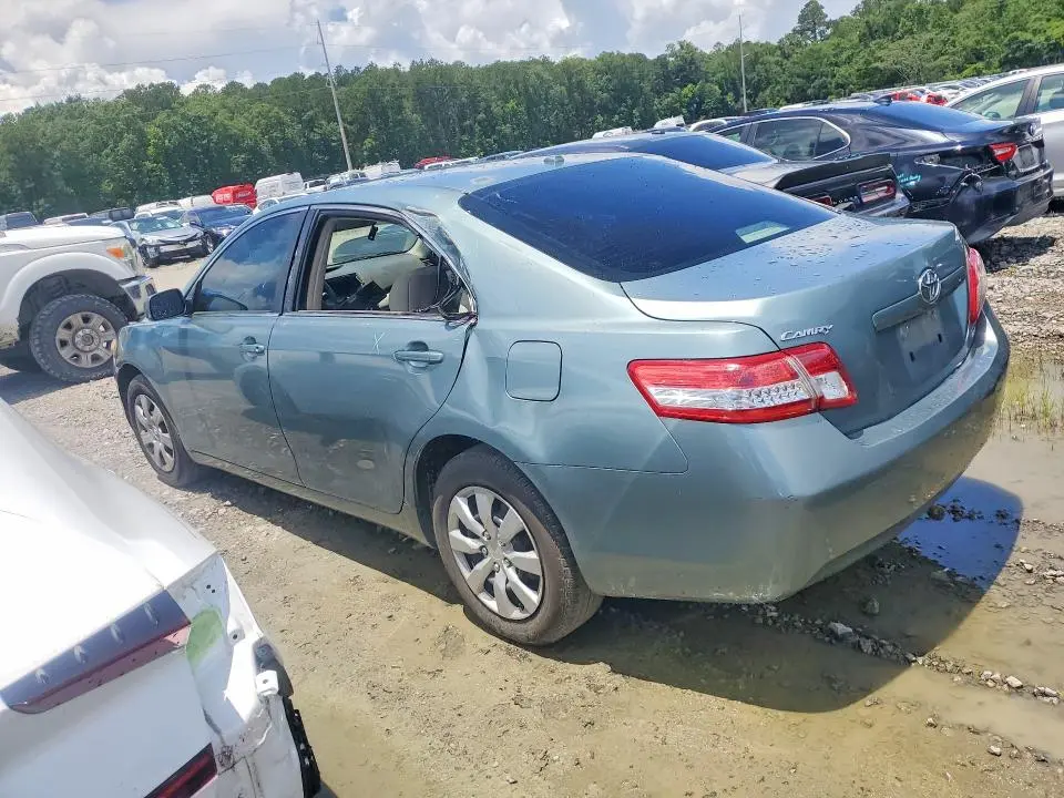 2011 TOYOTA CAMRY LE  