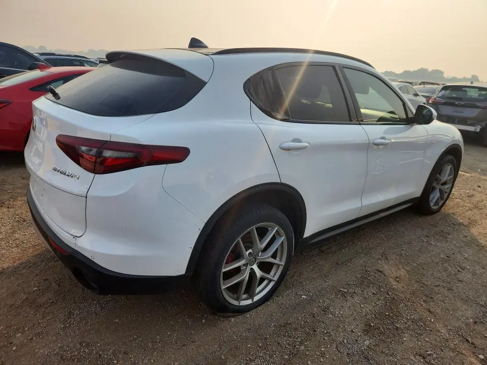 2018 ALFA ROMEO STELVIO SPORT  