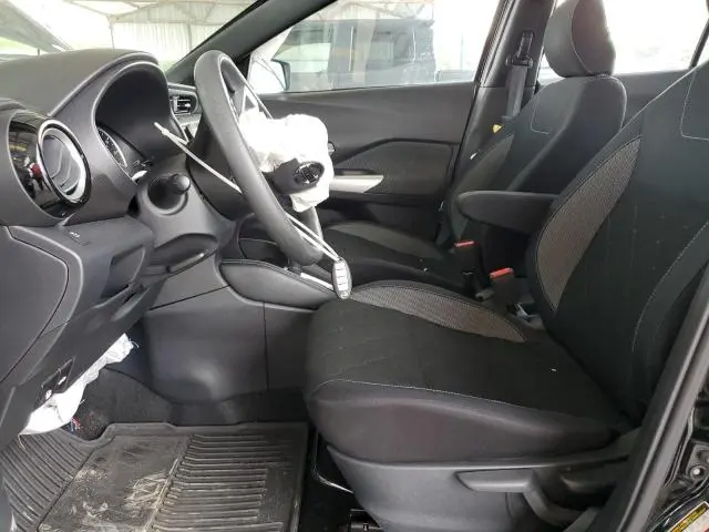 2018 NISSAN KICKS S  