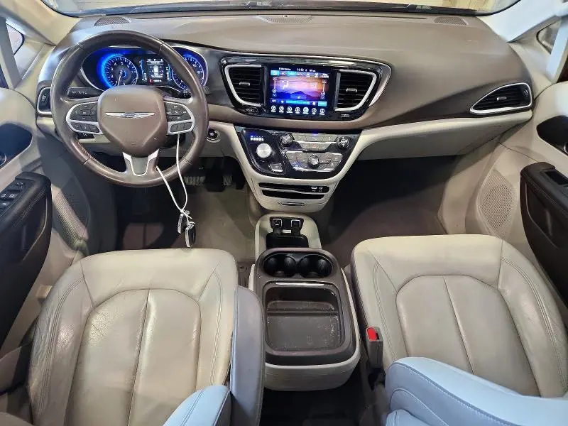 2017 CHRYSLER PACIFICA TOURING L  