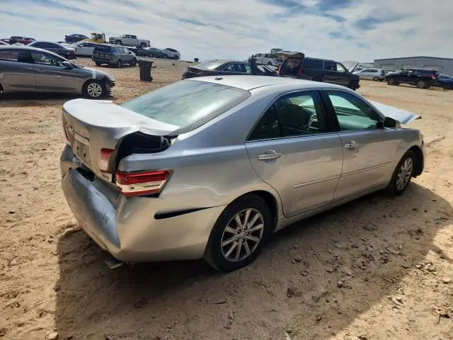 2011 TOYOTA CAMRY SE  