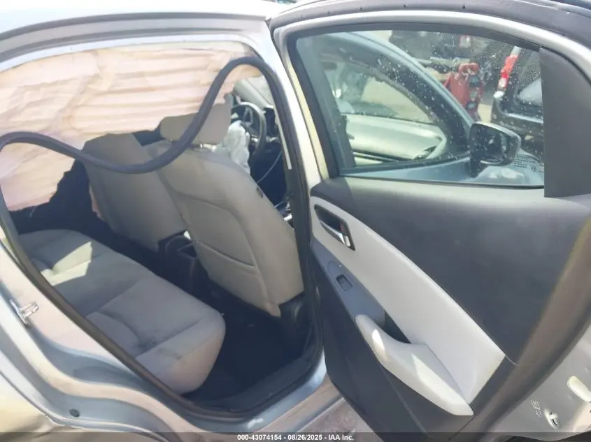 2019 TOYOTA YARIS LE